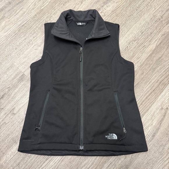The North Face Jackets & Blazers - The North Face Disney Swan & Dolphin WindWall Vest Women Medium Black Softshell
